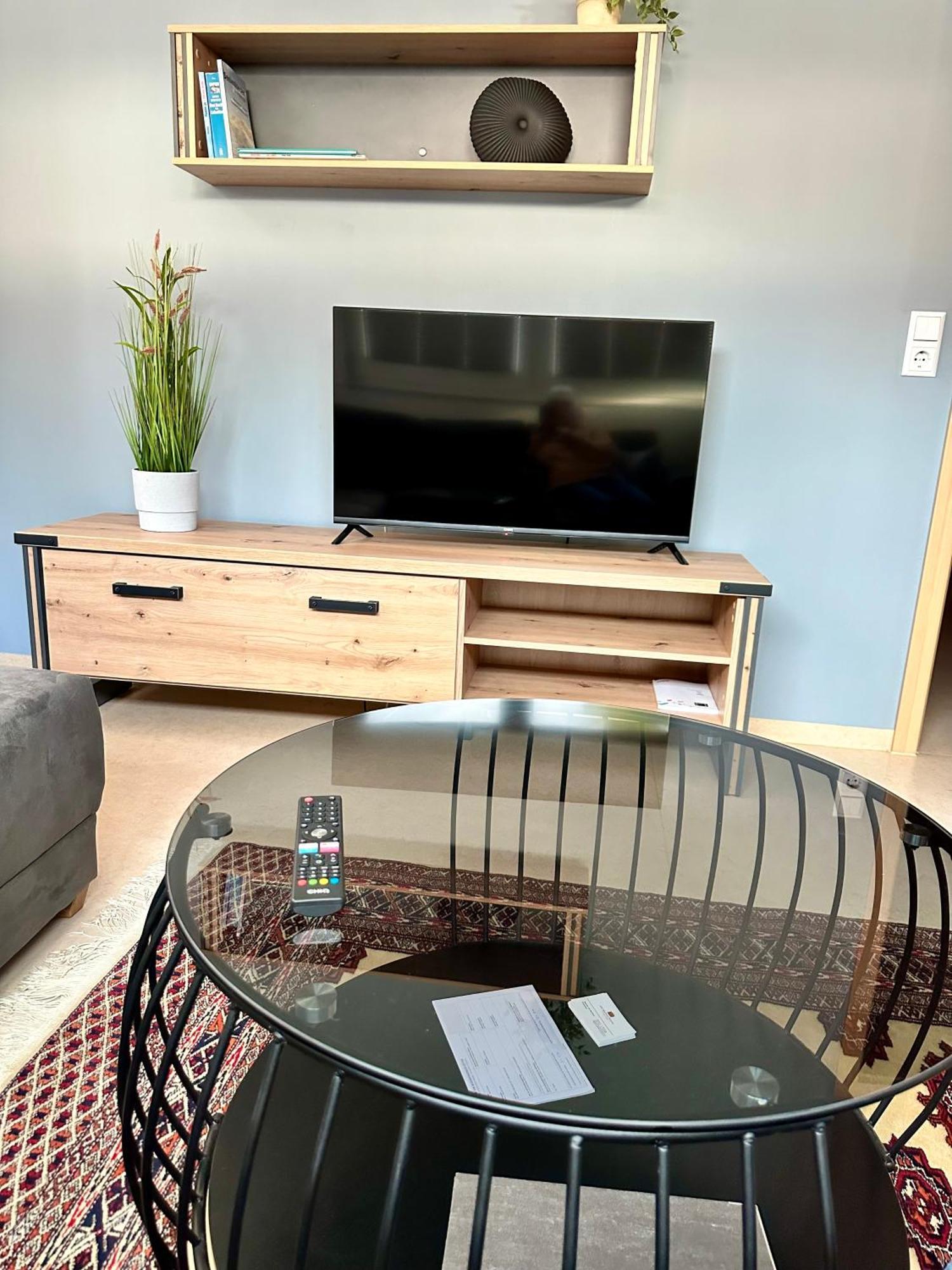 Eningen unter Achalm Gaeste-Appartement-Kirsammer מראה חיצוני תמונה