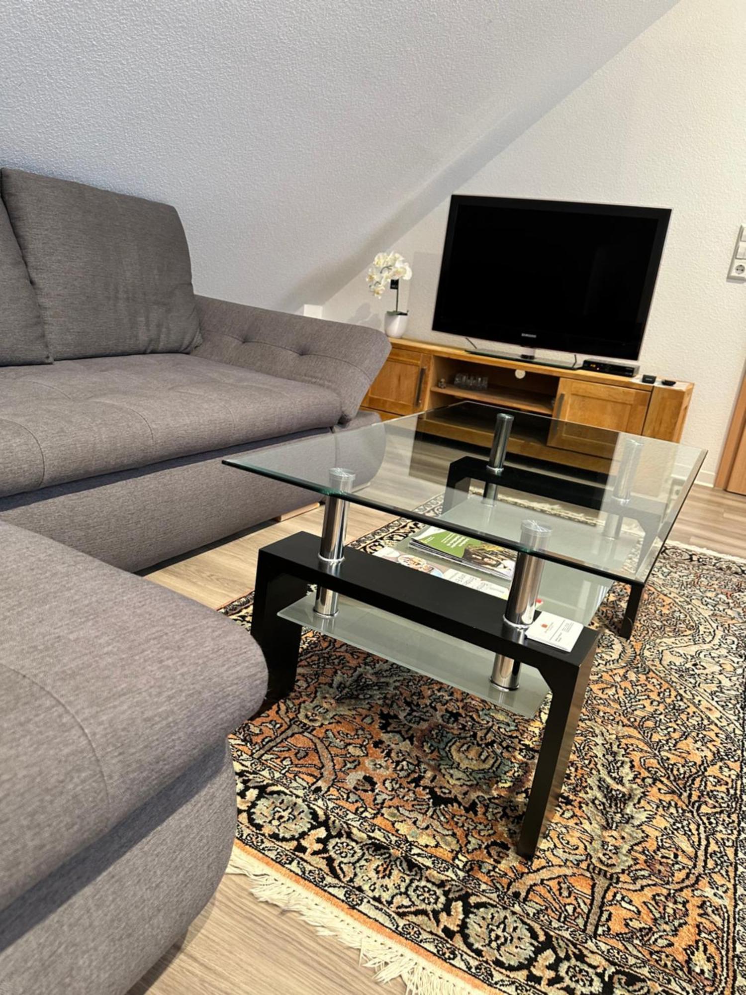 Eningen unter Achalm Gaeste-Appartement-Kirsammer מראה חיצוני תמונה