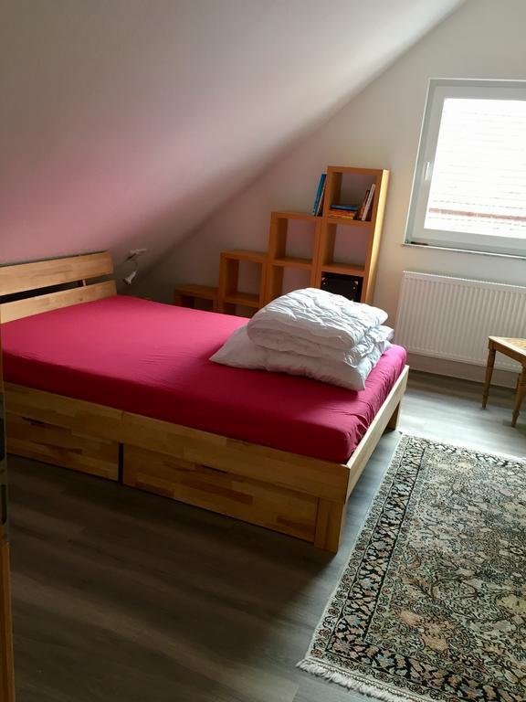 Eningen unter Achalm Gaeste-Appartement-Kirsammer מראה חיצוני תמונה